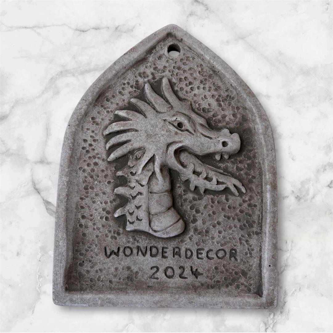 ワンダーデコール　イヤープレート　2024　ドラゴン　オーナメント