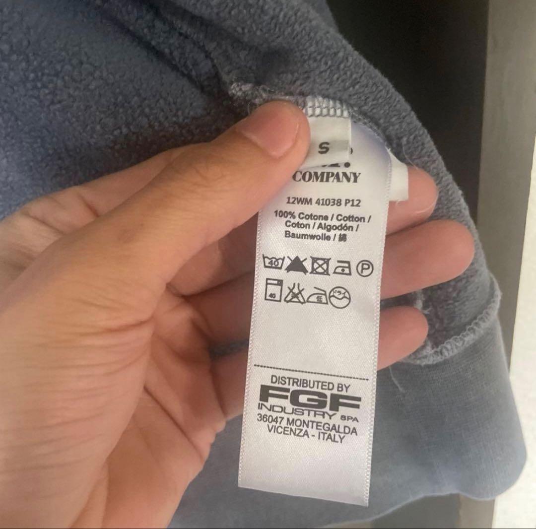 K*読様 CP COMPANY ブルージャンパー