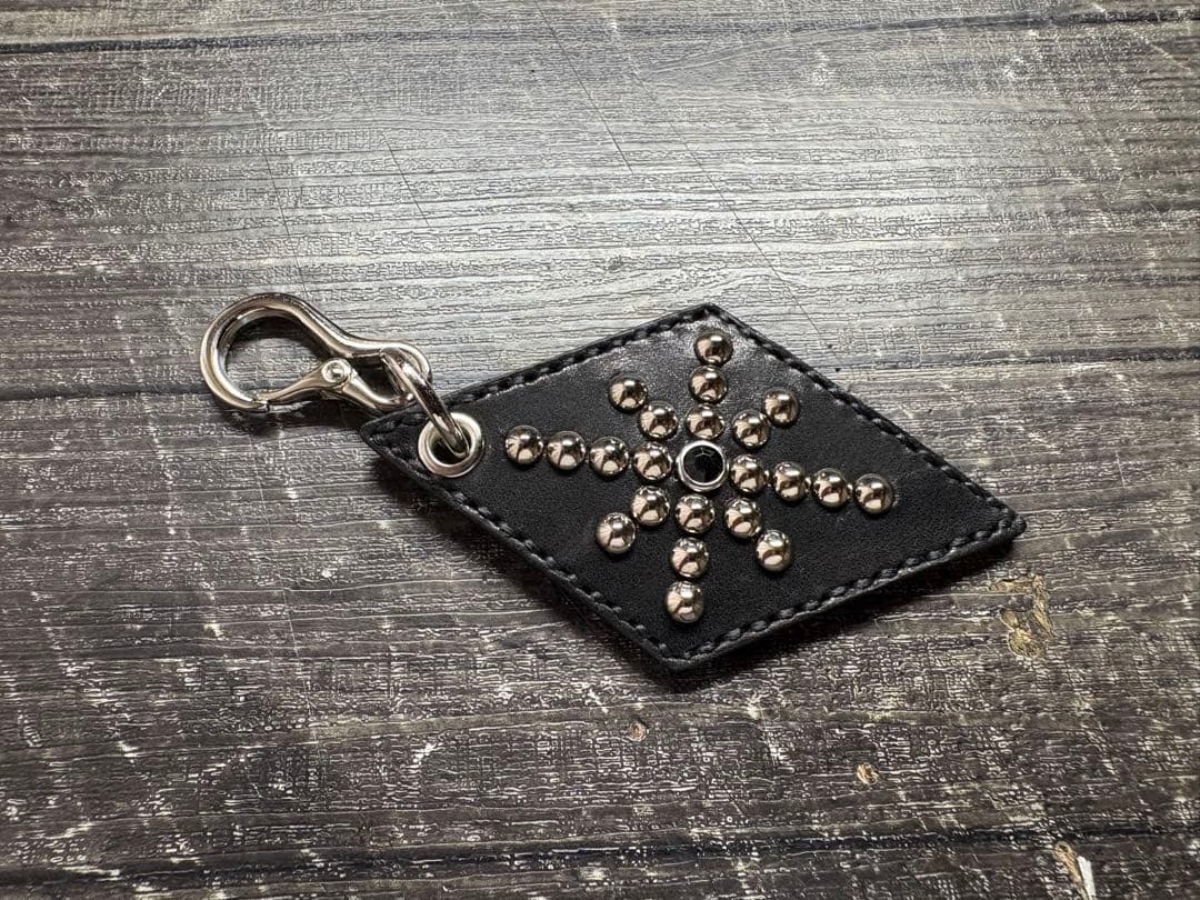 栃木レザー スタッズコンパクトウォレット＆スタッズキーホルダー　セット販売①