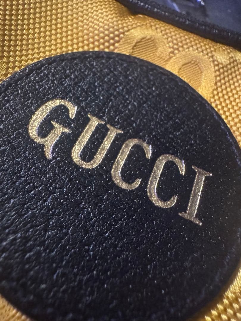 GUCCI オフザグリッドケ－ス　marron専用