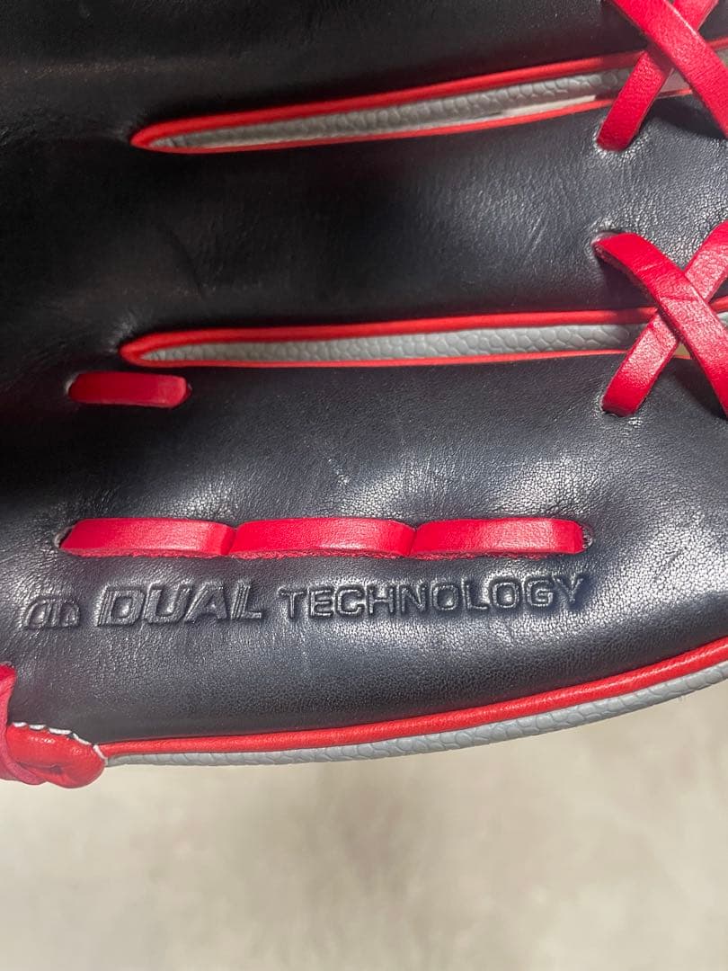 Wilson 軟式グローブ グレー/レッド