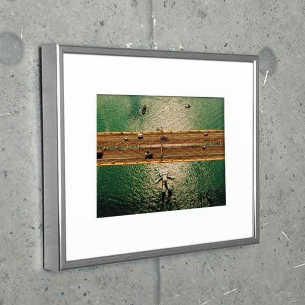 限定マット額装品/カウズ/Holiday/Vogue/ブライアンドネリー/アート