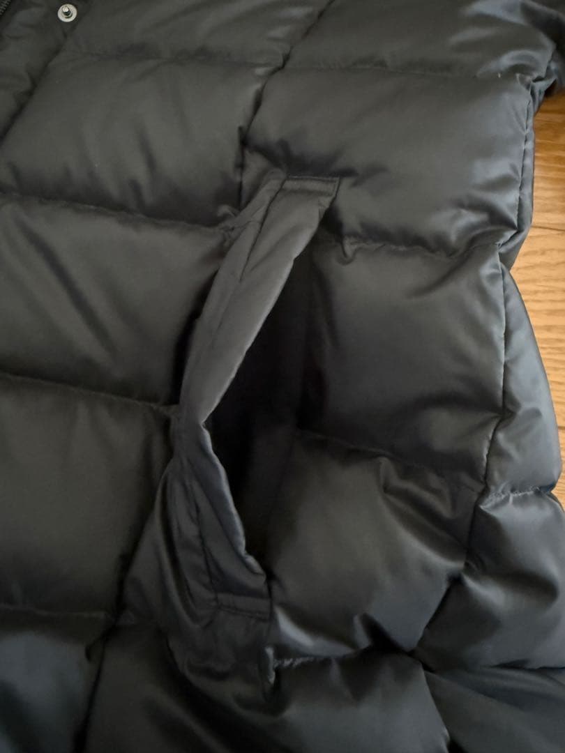 新品未使用タグ付き23区フード付き　ダウンジャットロング丈ブラック