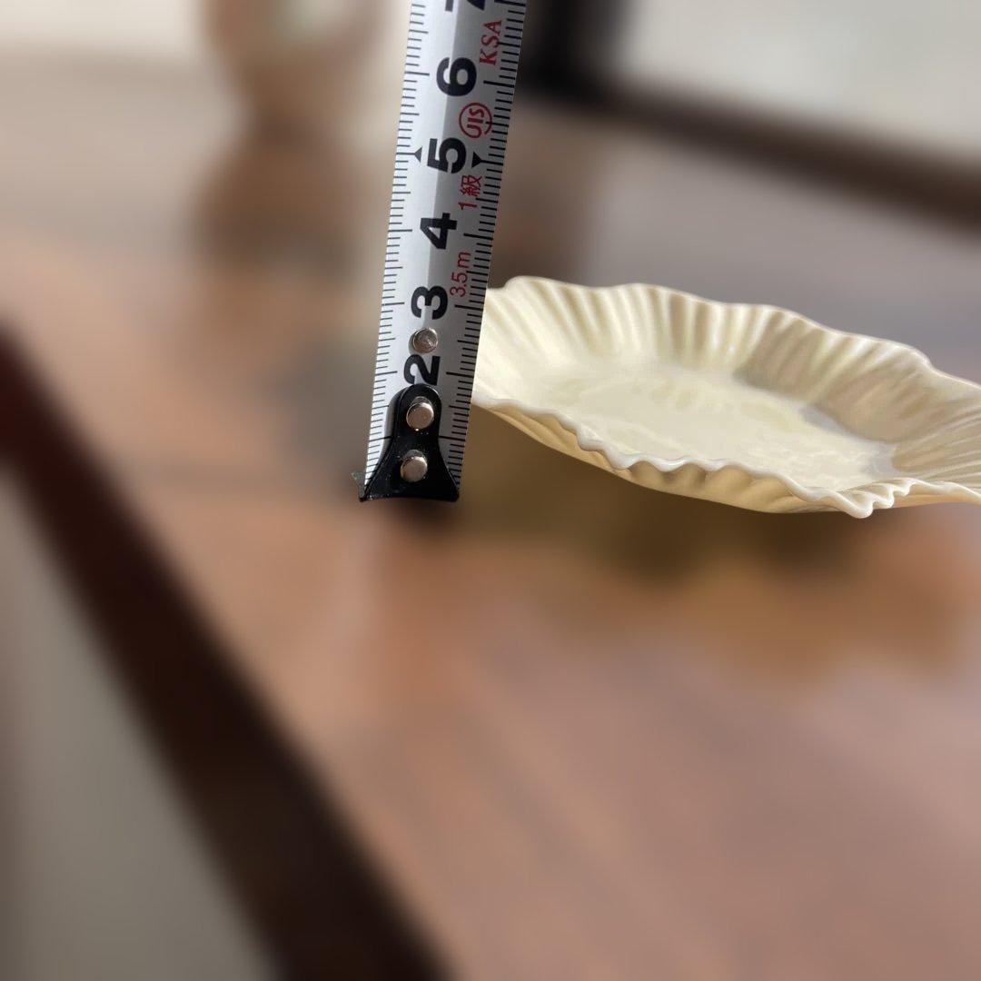 美品レア 高級陶磁器ベリーク（パリアンチャイナ）花瓶と小皿