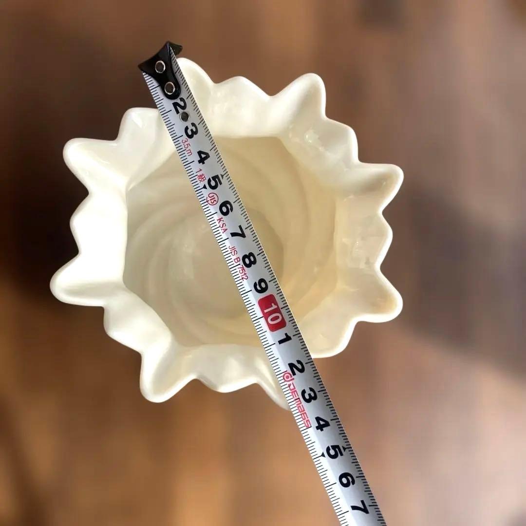 美品レア 高級陶磁器ベリーク（パリアンチャイナ）花瓶と小皿