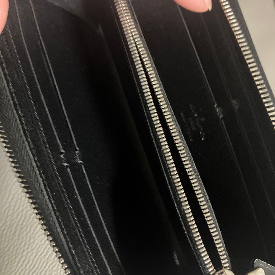 まだ使用出来るお財布です