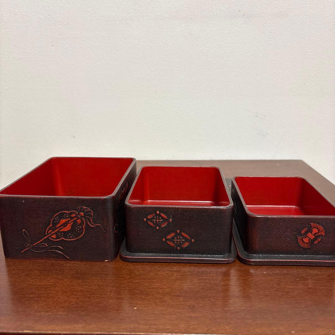 昭和レトロ 漆器 三段重 重箱 角重 民芸文様 蓋なしあり　宝箱　シール入れ