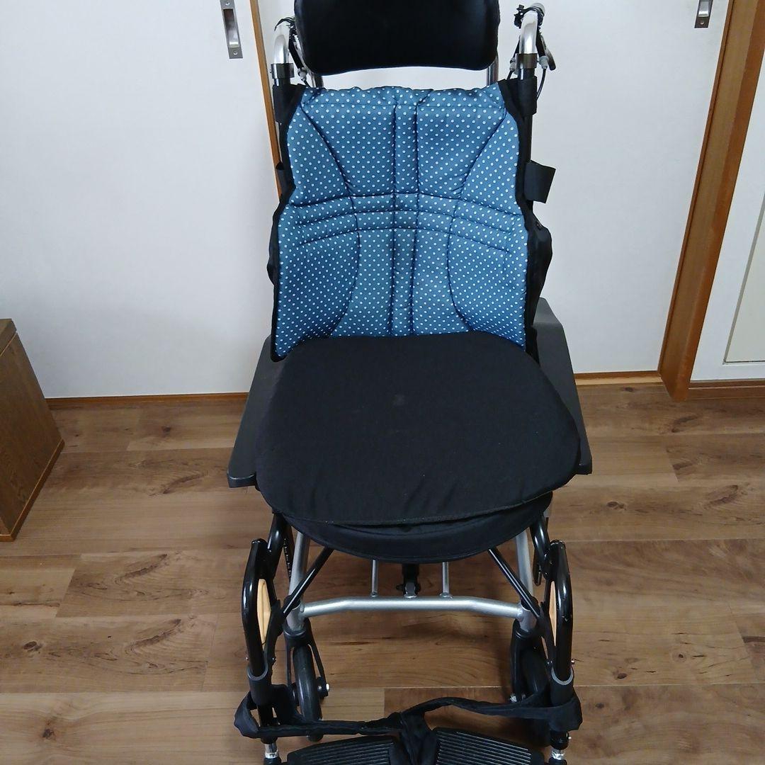 リクライニング車椅子