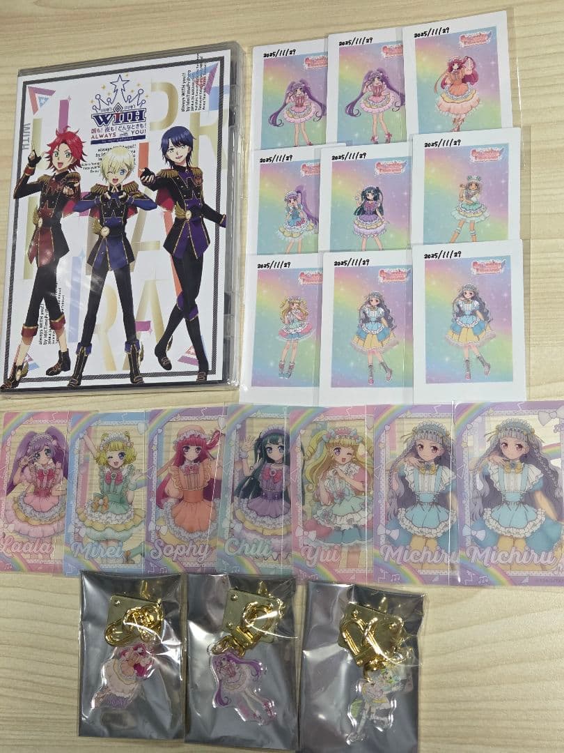 プリパラ　クロッシングライブ　特典　カード　キーリングハンガー