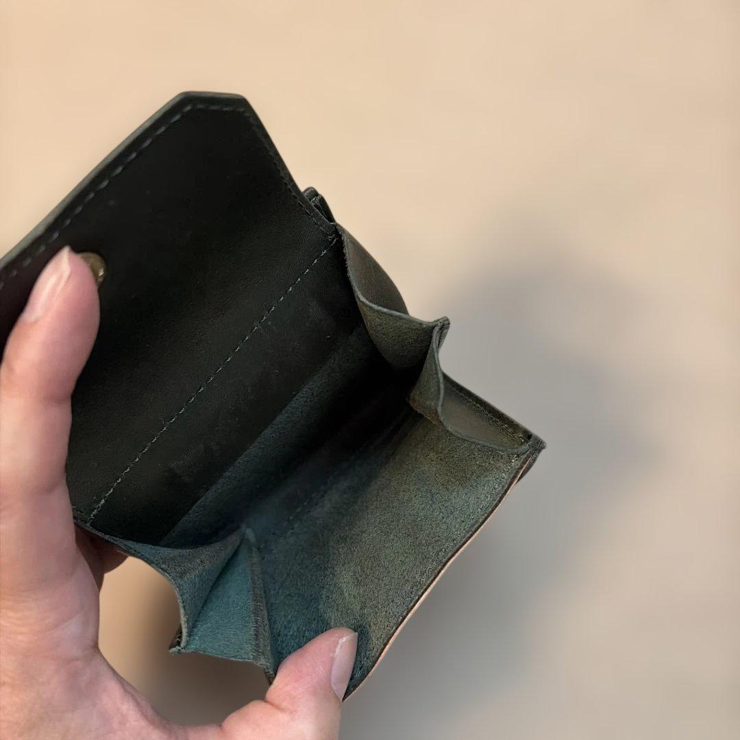 BEERBELLY ハッチバック　二つ折り財布　グリーン