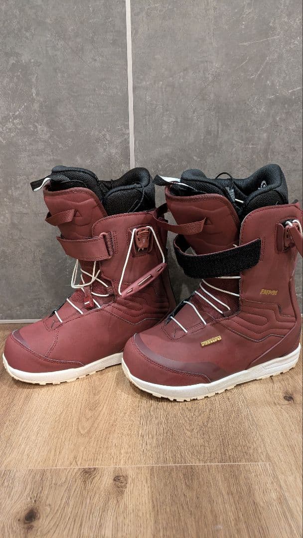 DEELUXE EMPIRE　26センチ　21-22 美品スノーボードブーツ