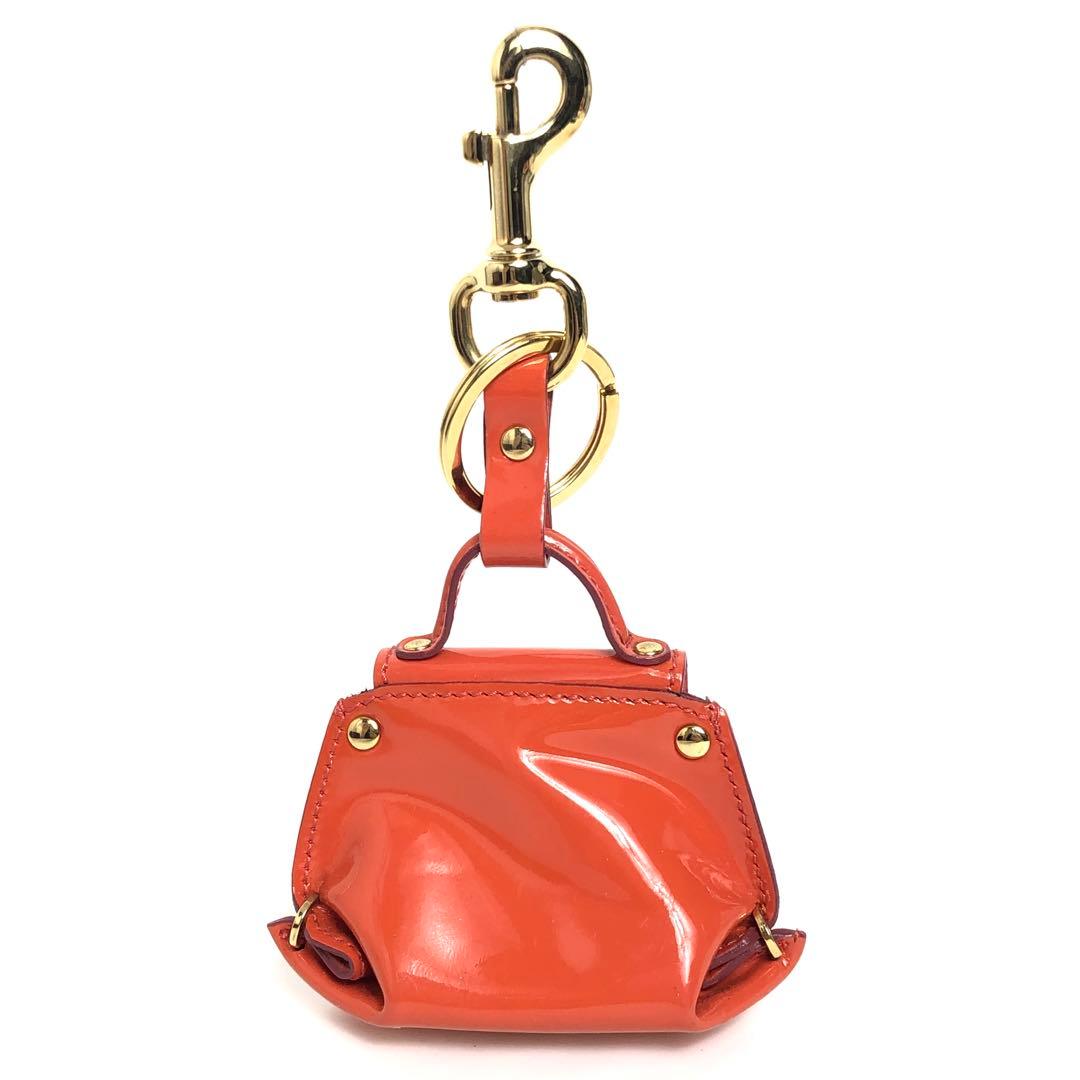 サルヴァトーレフェラガモ キーホルダー チャーム バッグモチーフ オレンジ
