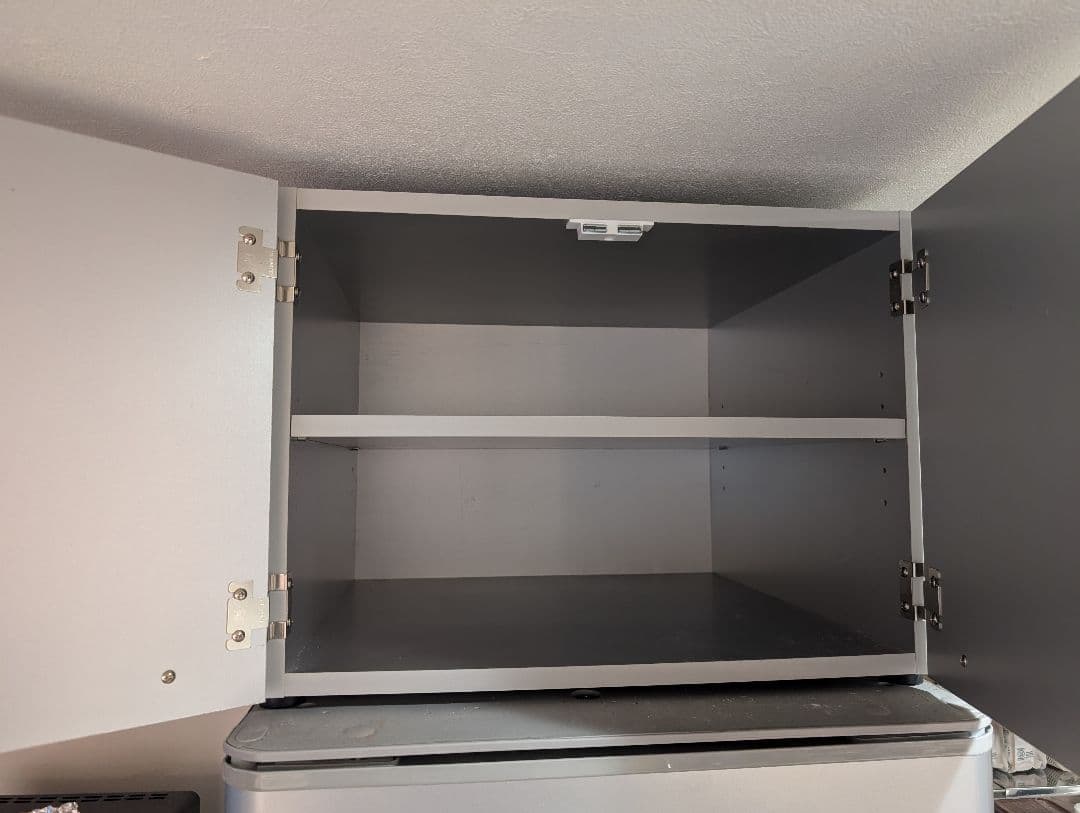 dinos ディノス 光沢仕上げ・冷蔵庫上ストッカー 幅57cm（脚部59cm）