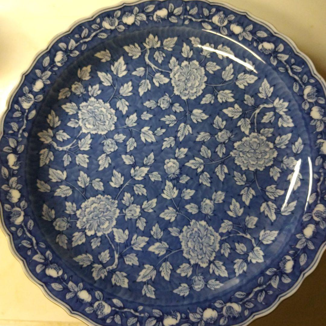 橘吉の青い花柄の陶磁器皿