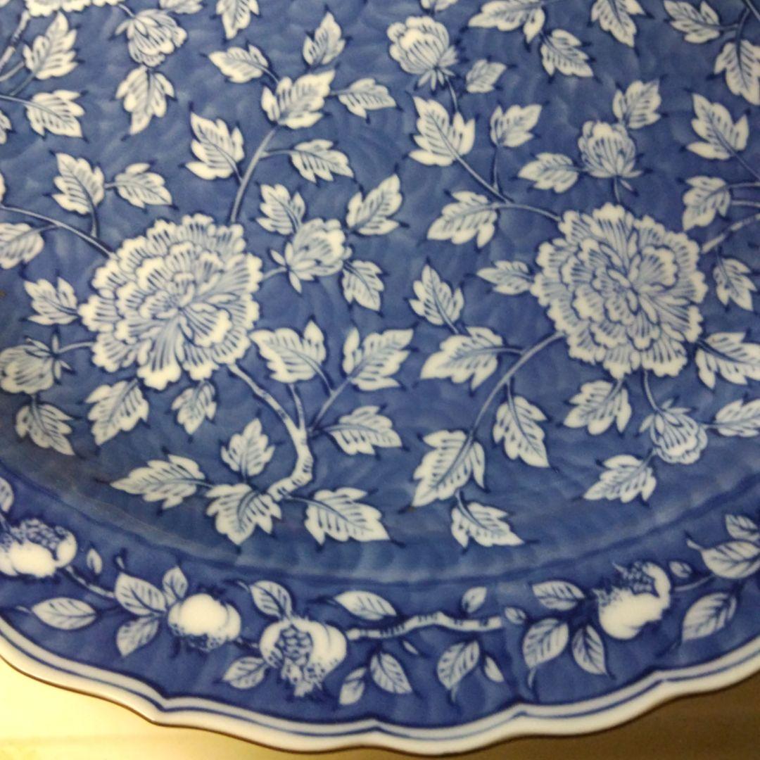 橘吉の青い花柄の陶磁器皿