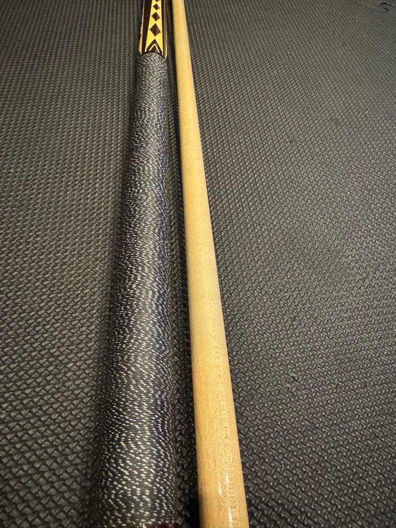 美品　即日発送　ビリヤード キュー　JB