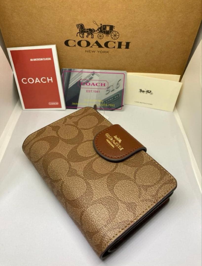 COACH　コーチ　C0082　二つ折り財布　ラグジュアリー　ベージュ/ブラウン