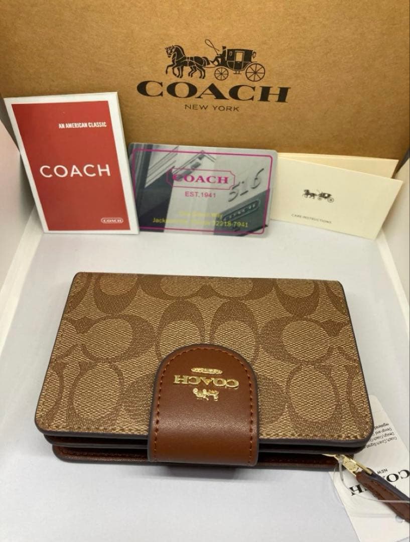 COACH　コーチ　C0082　二つ折り財布　ラグジュアリー　ベージュ/ブラウン