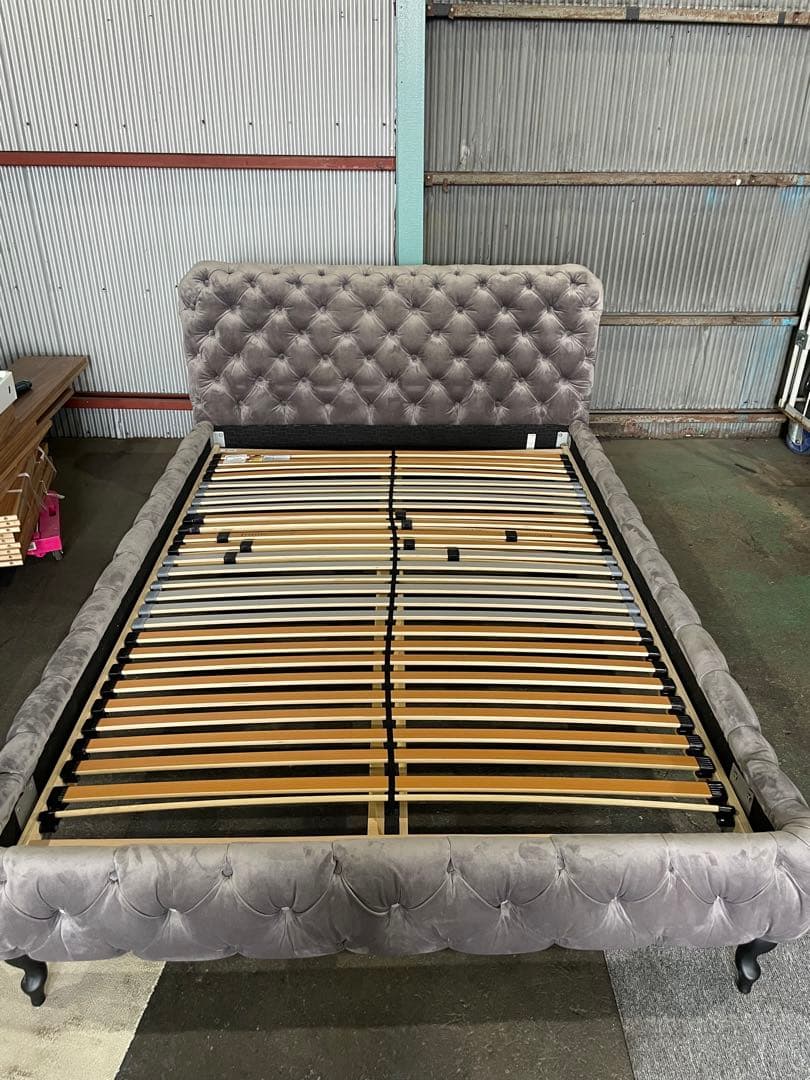 KARE デザイア ベルベットシルバーグレイ ベッド クイーンサイズ