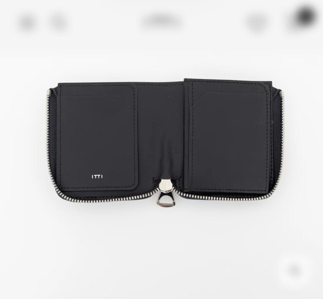 【美品】ITTIコンパクトウォレット