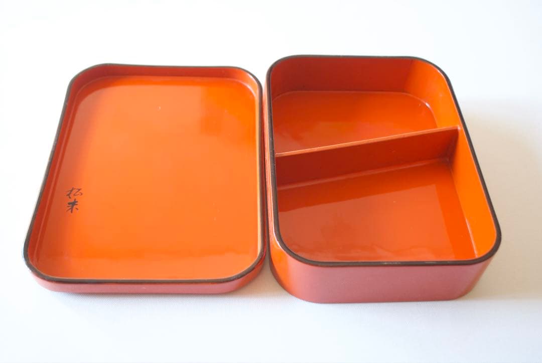 ごちそうが映える朱色が美しい割合箱。 上質輪島塗のわりご10客