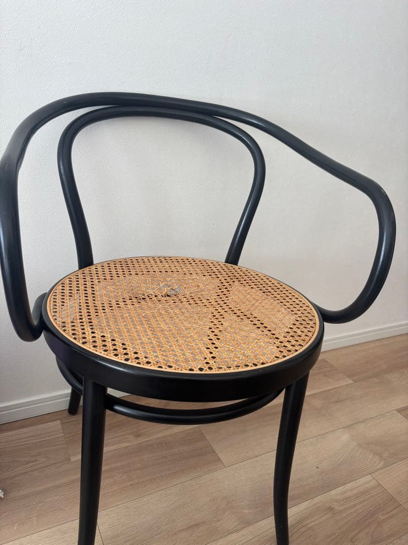 ton アームチェア　曲木椅子　209