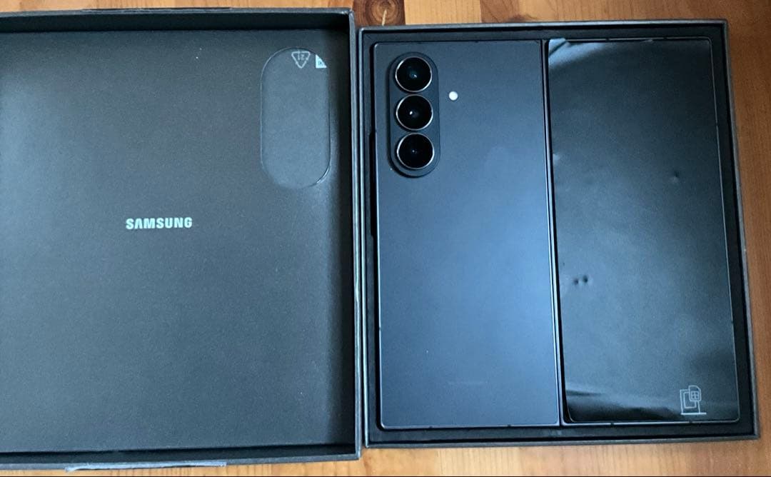 ジ*中様 未使用開封品 Galaxy Z fold7 国内版 black