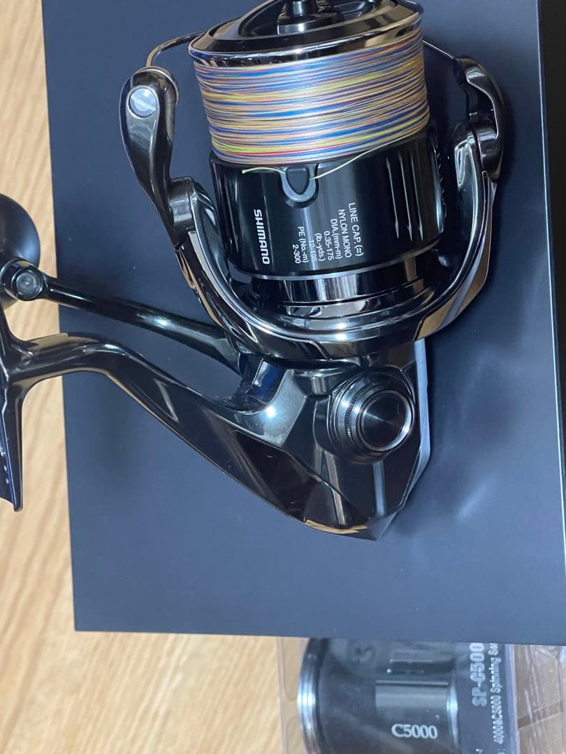 22ステラ　C5000XG 換えスプール付き　4回使用　新ベールへ交換済み