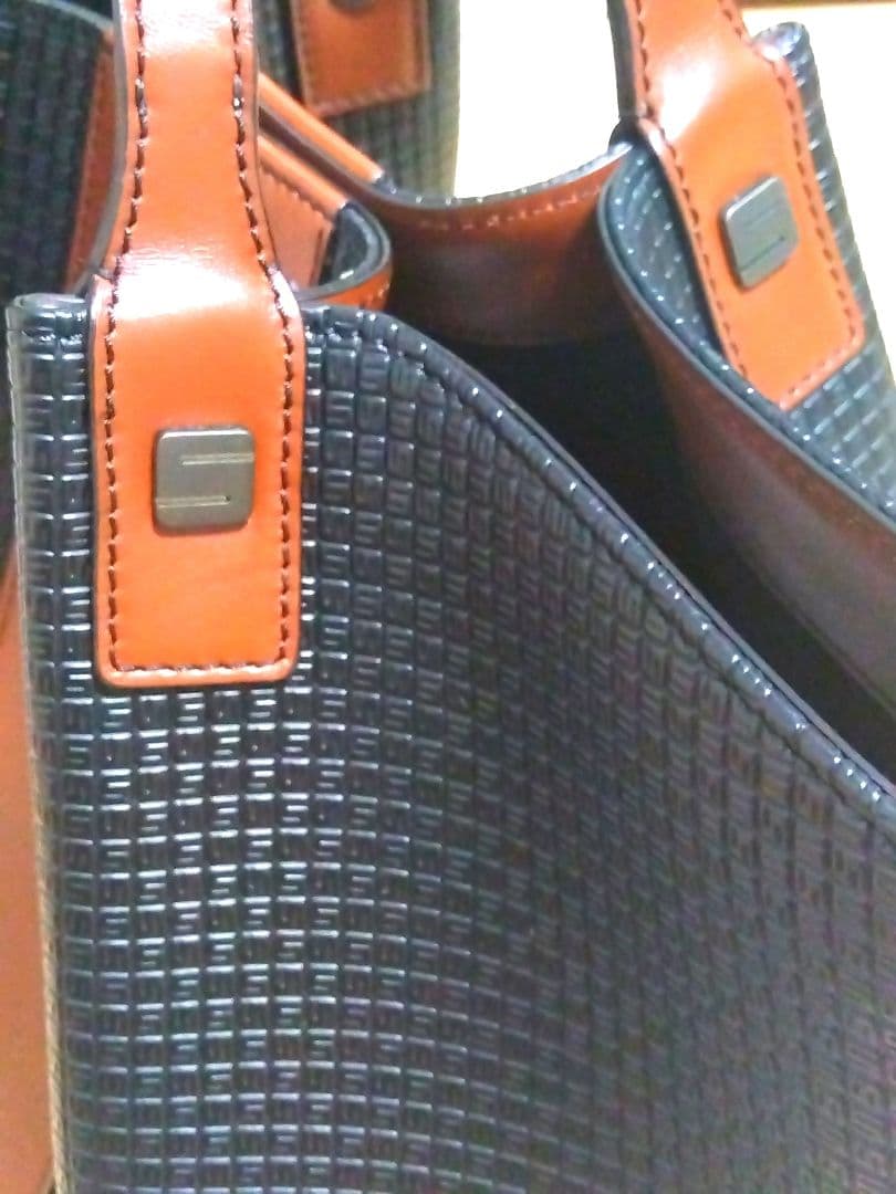 【新品未使用】SERAPIAN トート V Black/Cuoio