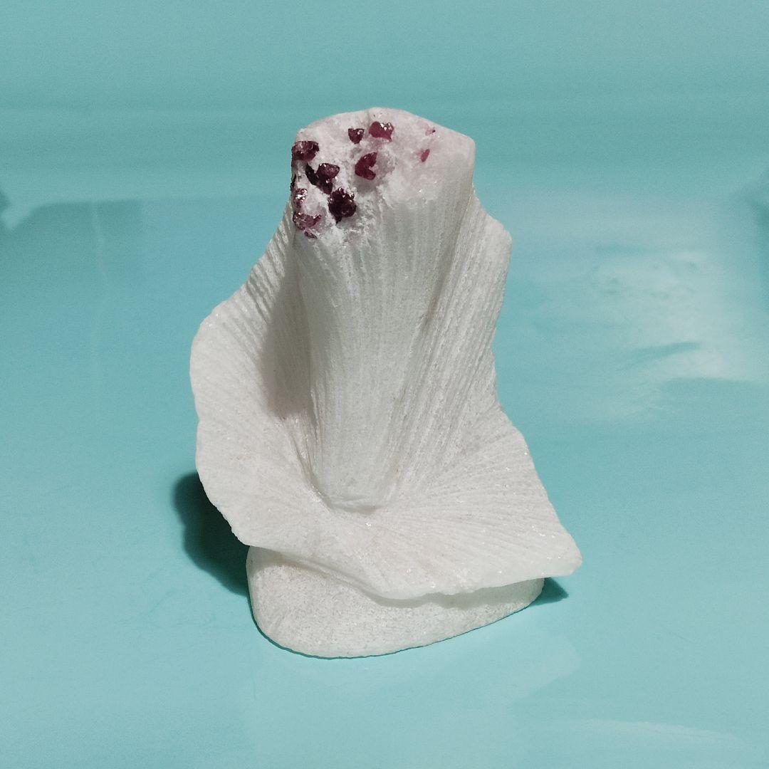 パワーストーン　天然石　大理石中のスピネル　原石　250g　No.30