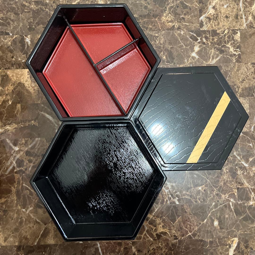 未使用 六角形 3段重箱 3セット（仕切り付き）