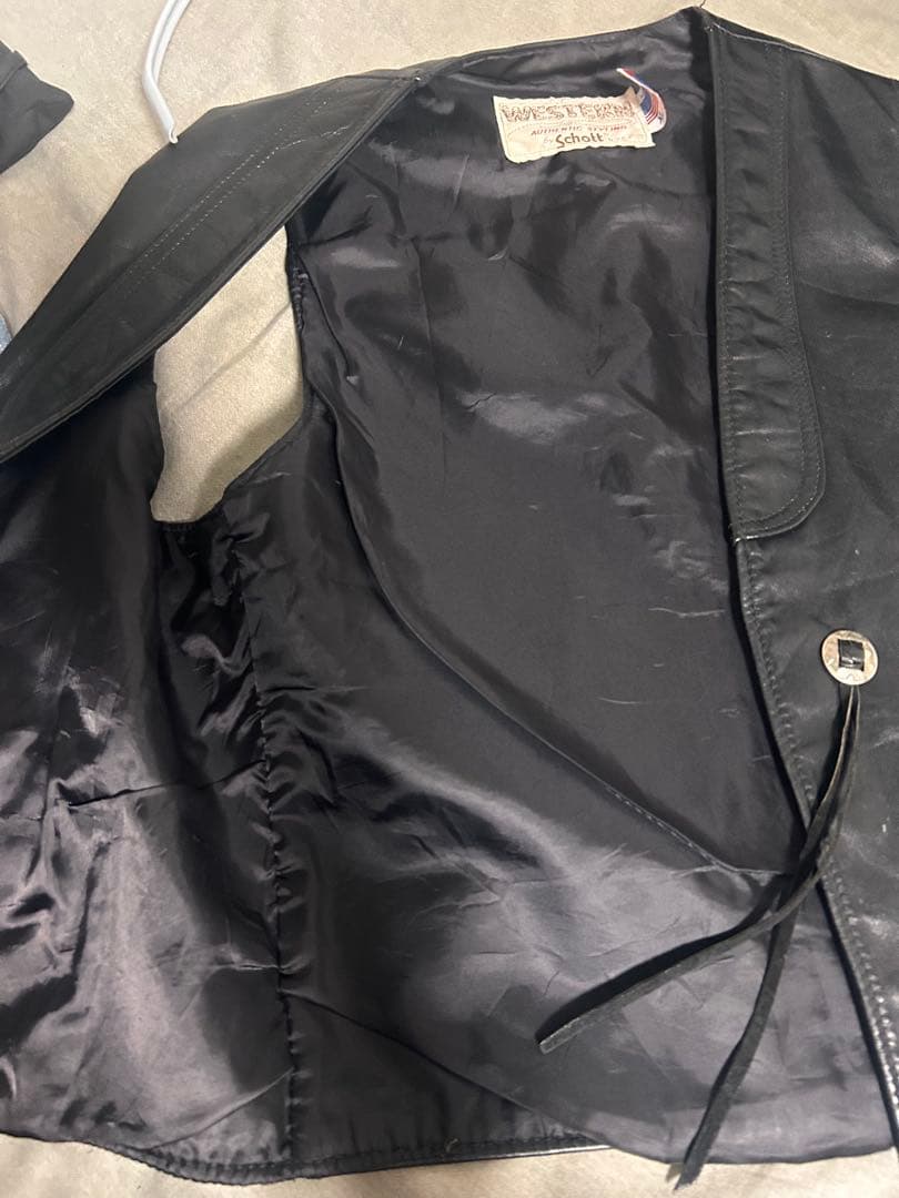 ノ*チ様 90s Schott レザーベスト WESTERN USA製 本革 黒