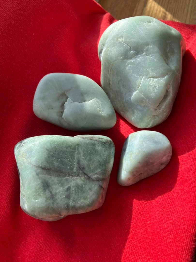糸魚川翡翠　原石4点セット