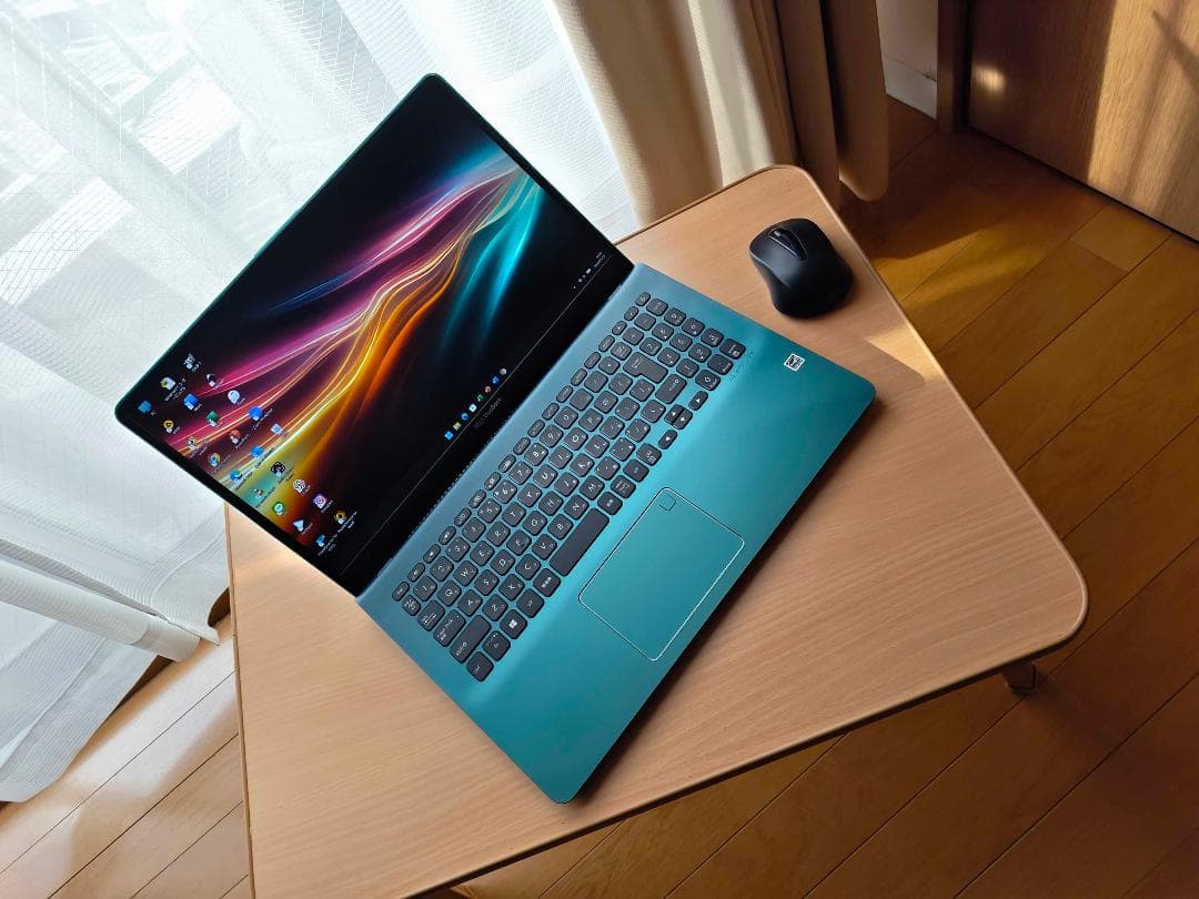 Asus Vivobookノートパソコン