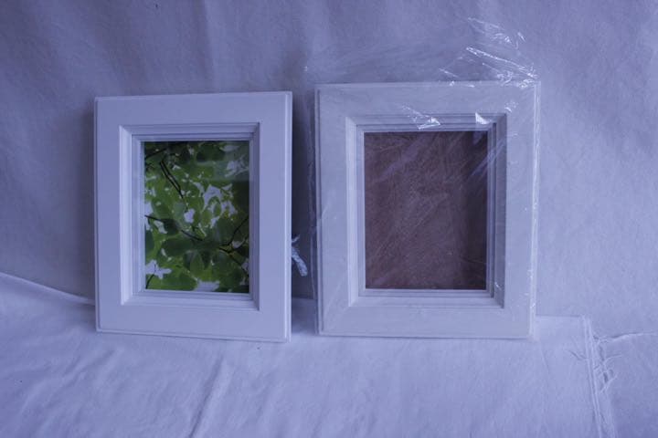 額縁　2 個販売となります。