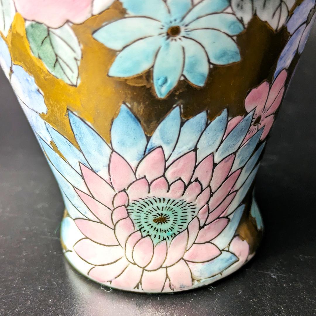 金彩に牡丹と桔梗の花々 装飾陶器の花瓶＆飾皿セット 淡い色彩が美しいです