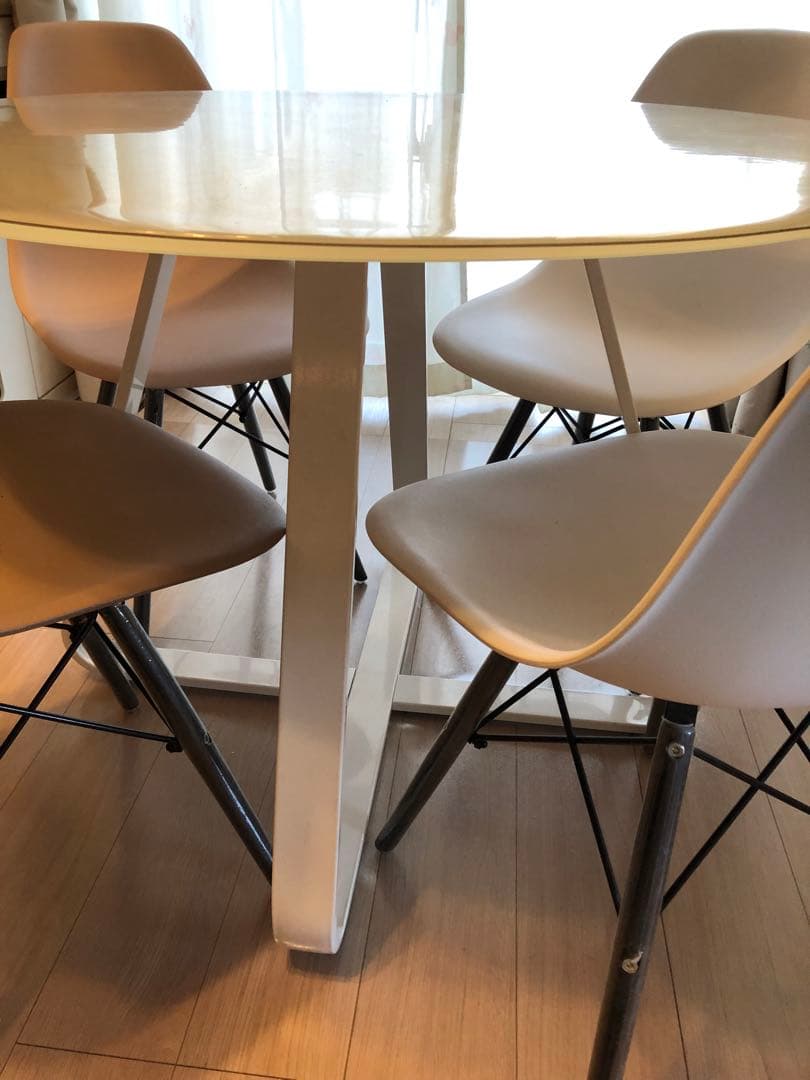 ※引き取り 円形ダイニングテーブル＋イームズ チェア4脚セット★ダイニングセット