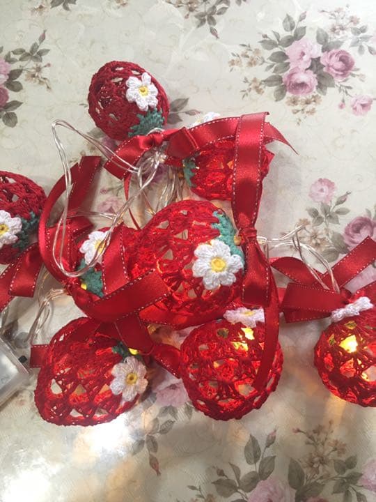 いちごガーランドランプ