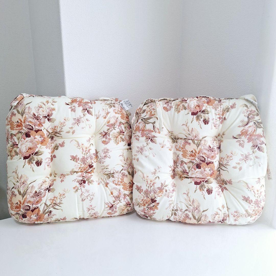 [新品/タグ付き]♡LAURA ASHLEY♡ クッション&シートクッション4品