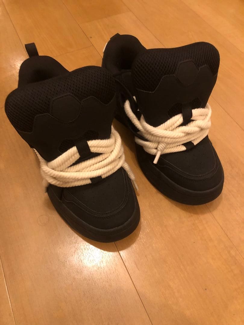 zara ロープスニーカー