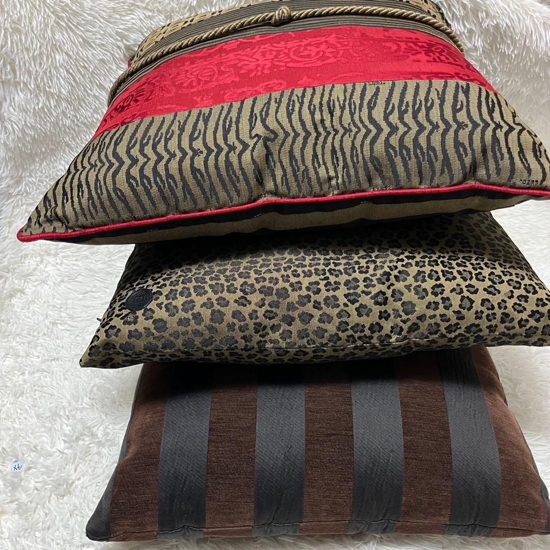 希少！FENDI 大きめ　クッション　三枚セット　ペカン　レオパード　中身付き