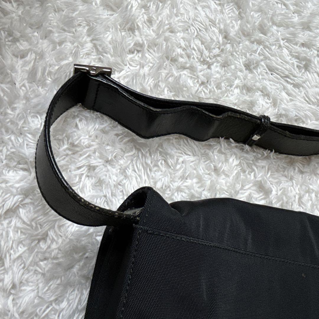 ✨最終出品✨ グッチ メッセンジャーバッグ A4 pc収納 大容量 ジャッキー