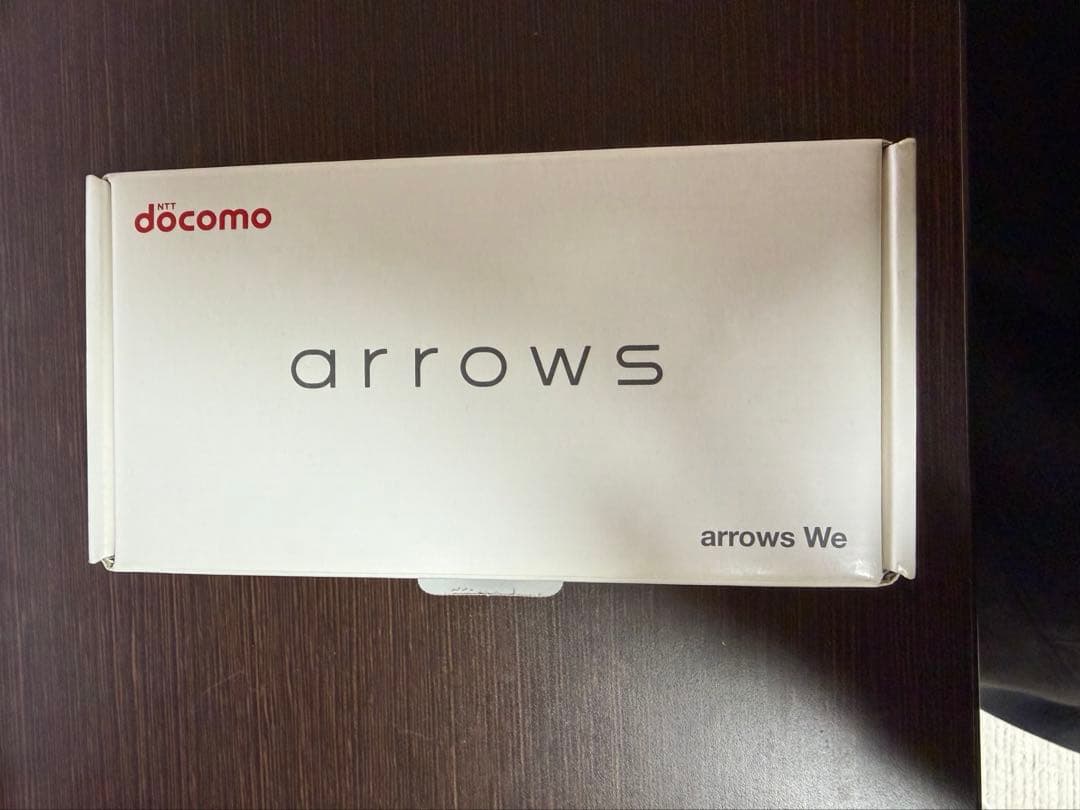 arrows We ネイビー SIMフリー
