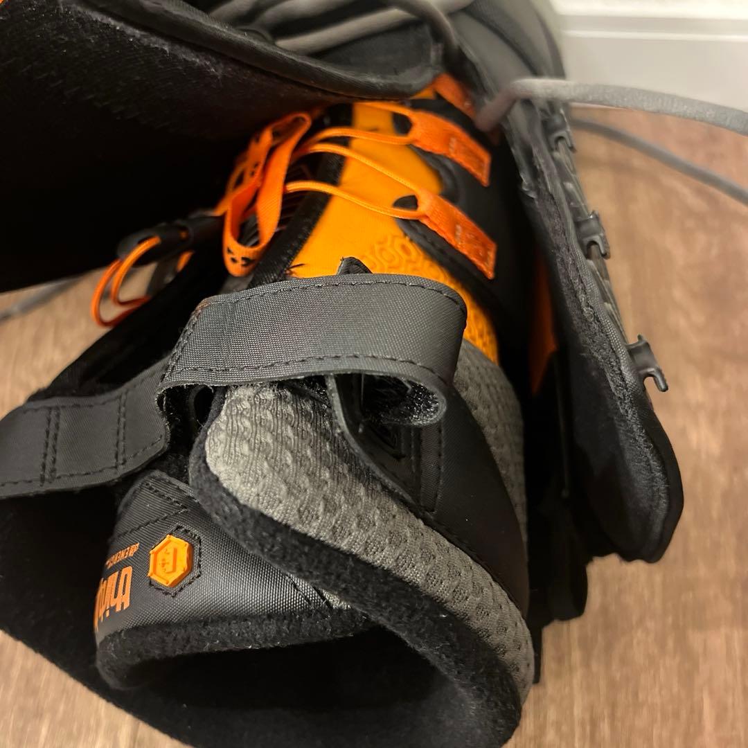 THIRTYTWO ブーツ US9.0 26.0〜27.0スノボ