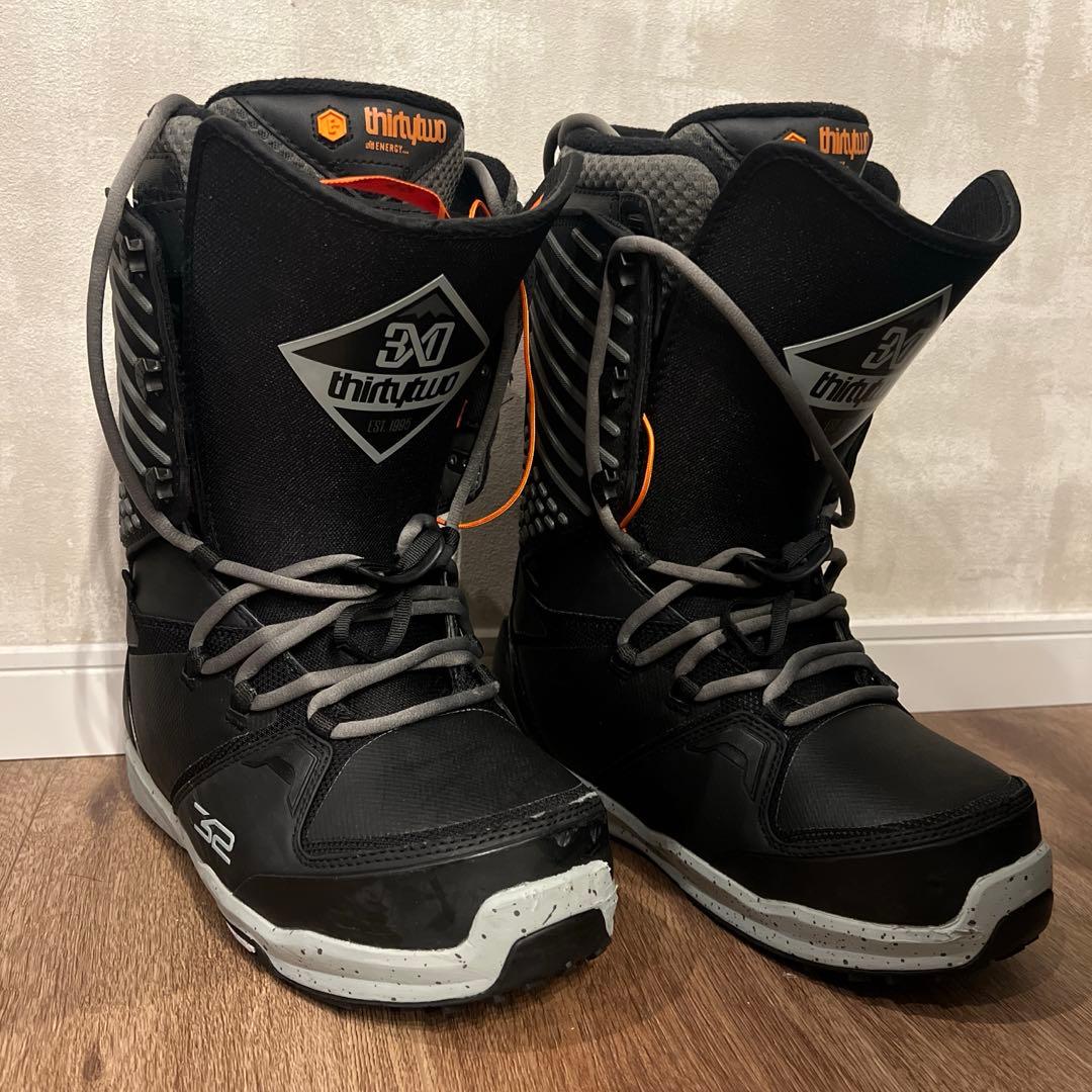 THIRTYTWO ブーツ US9.0 26.0〜27.0スノボ