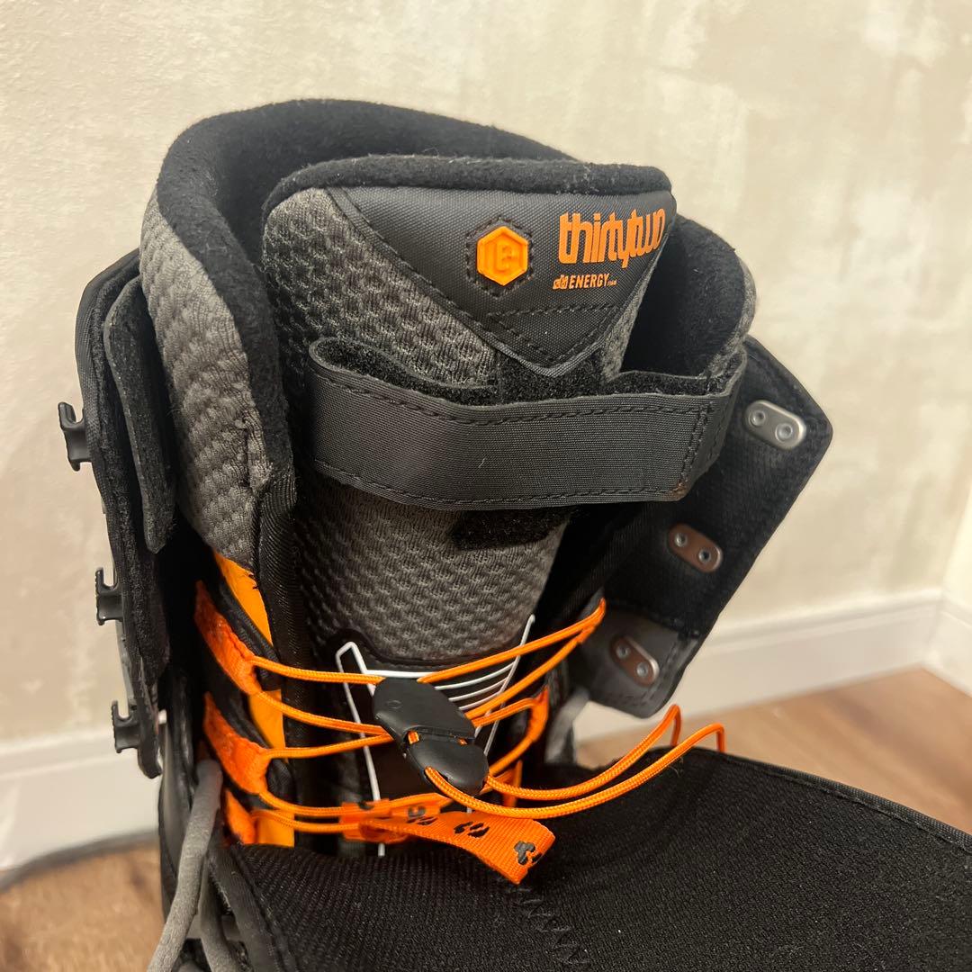 THIRTYTWO ブーツ US9.0 26.0〜27.0スノボ