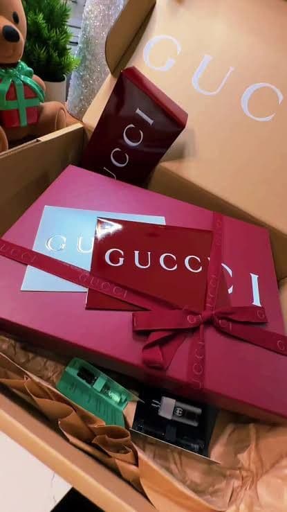 ❤新品箱袋付❤最高級ウール❤GUCCI❤マフラー ストール ショール スカーフ❤