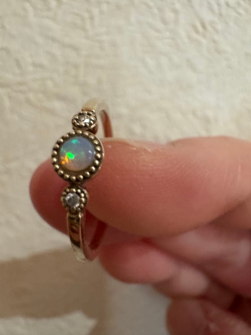 オデュース4℃ オパールダイヤモンドリング　9号