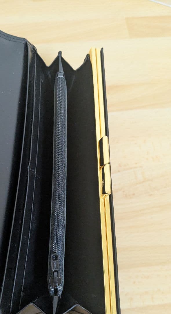 【未使用】美品 GIVENCHY ジバンシイ 長財布 オールレザー 4Gロゴ