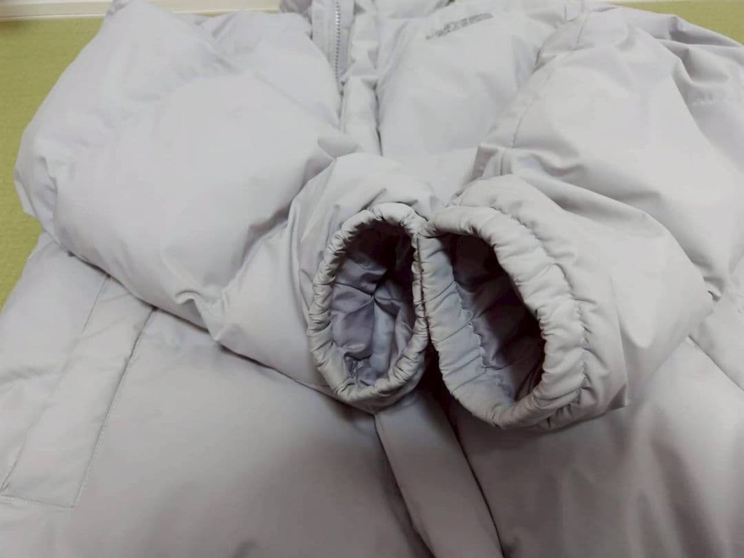 ノースフェイス　ダウン　ライトグレー　グレー　レディース　Sサイズ　アウター